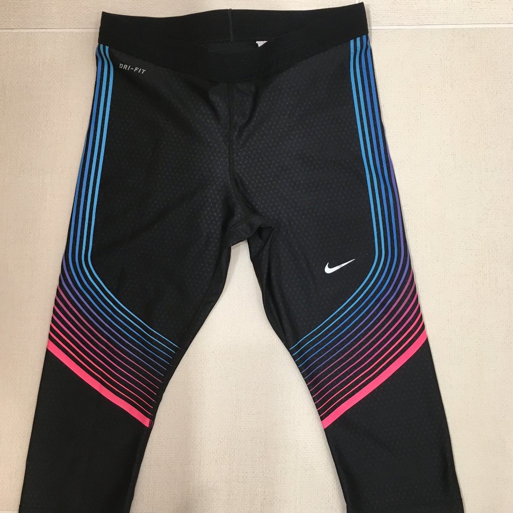 NIKE Dri Fit Hyper Power Speed Capri Leggings Black Rainbow Medium